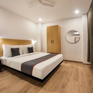 Super Townhouse 158 Near Netaji Subhash Marg Near Appu Ghar